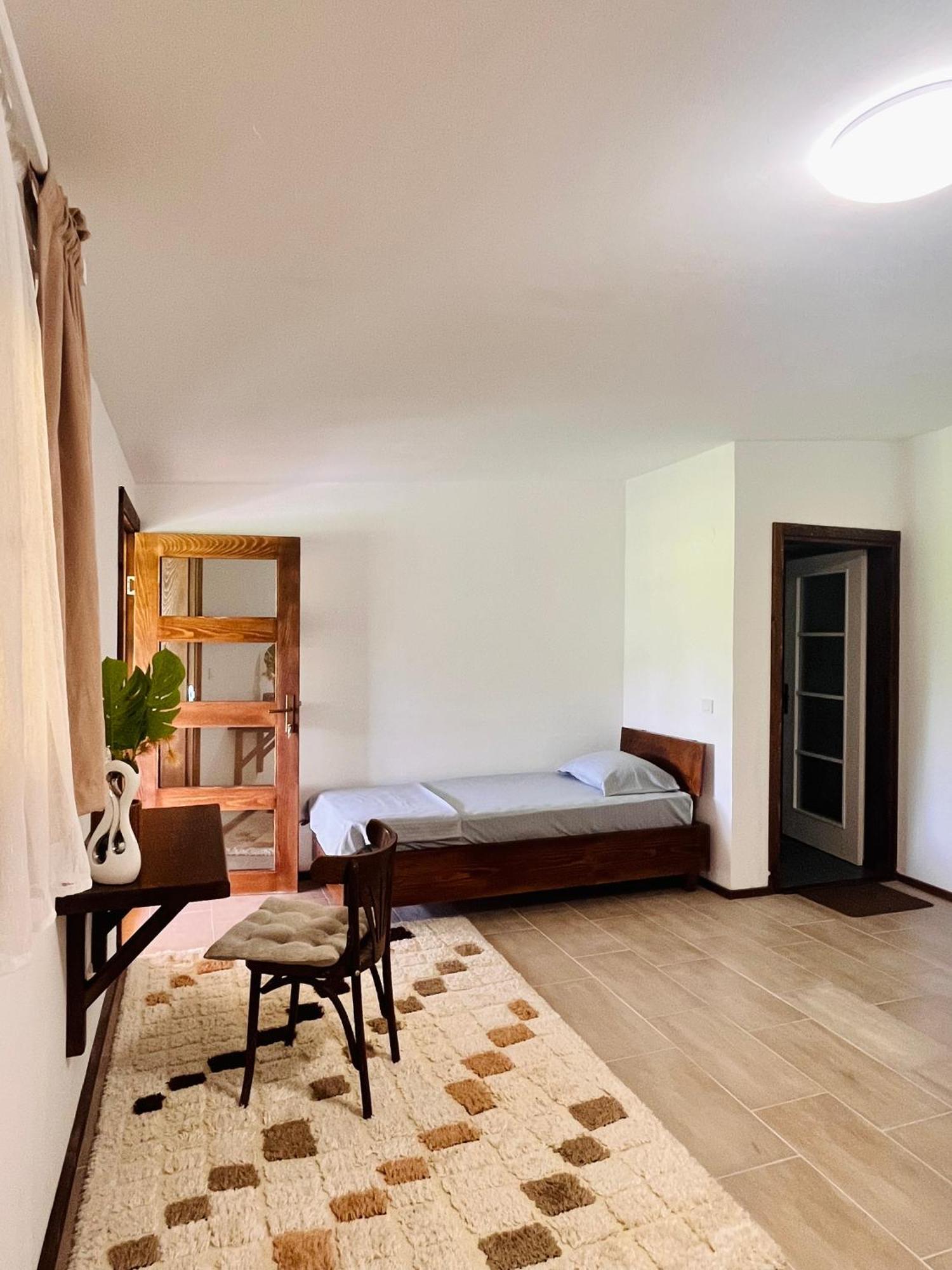 Balabani Local Stay Golubovci Exterior photo